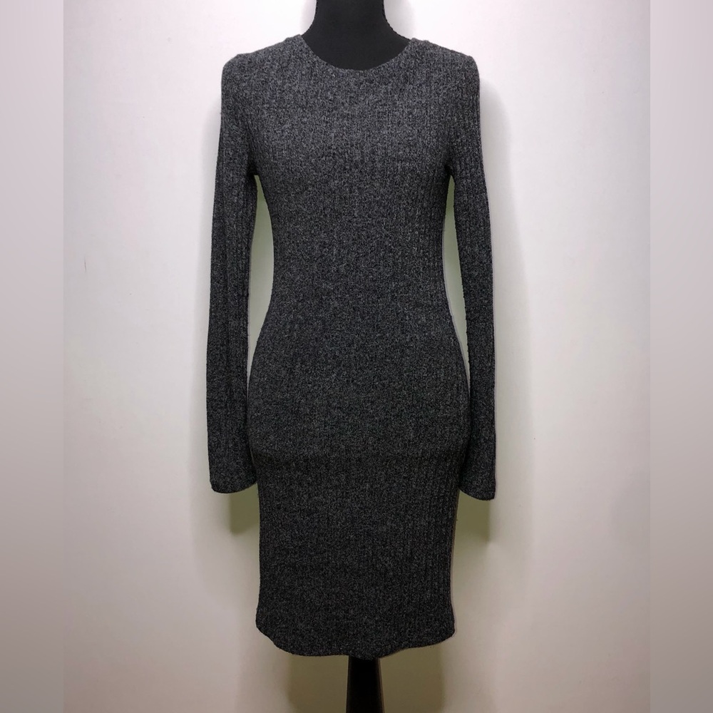 Forever 21 Grey Charcoaled Knit Midi Medium Dress